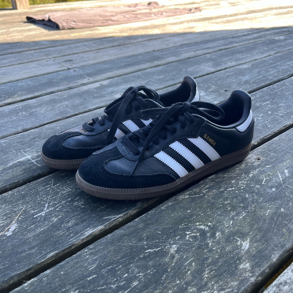 Adidas Sambas Women's 7.5 - Picture 3 of 8